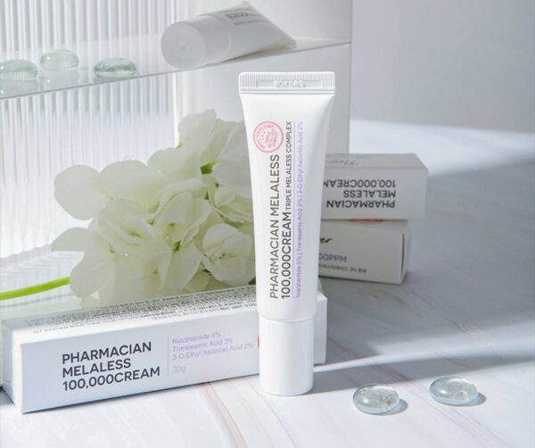 Pharmacian MELALESS 100,000 cream box and tube Pharmacian MELALESS 100,000 cream box and tube